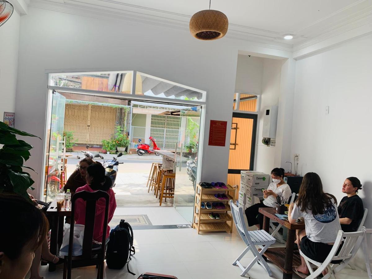 Dom Hostel And Bar ฮอยอัน ภายนอก รูปภาพ