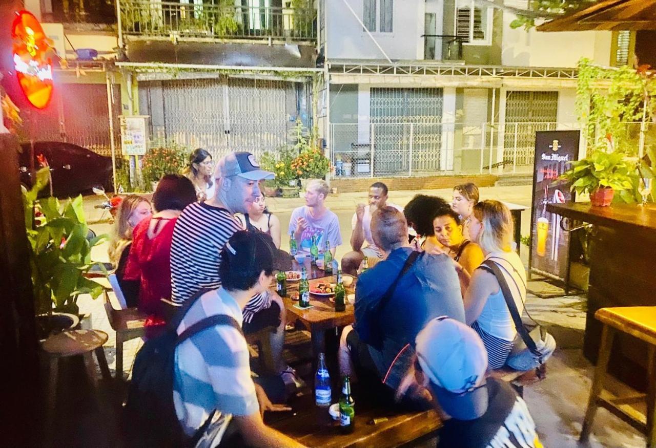Dom Hostel And Bar ฮอยอัน ภายนอก รูปภาพ
