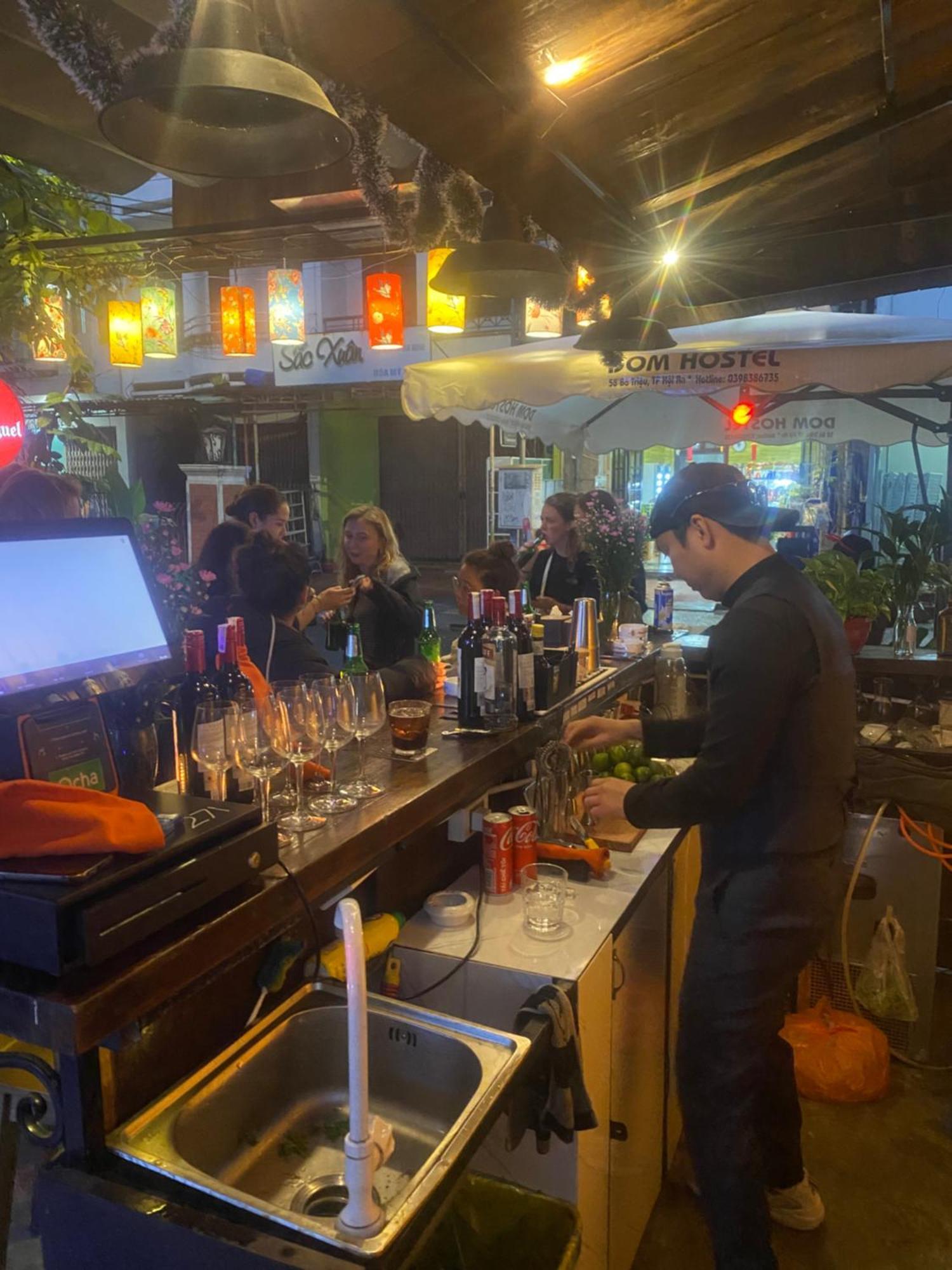 Dom Hostel And Bar ฮอยอัน ภายนอก รูปภาพ