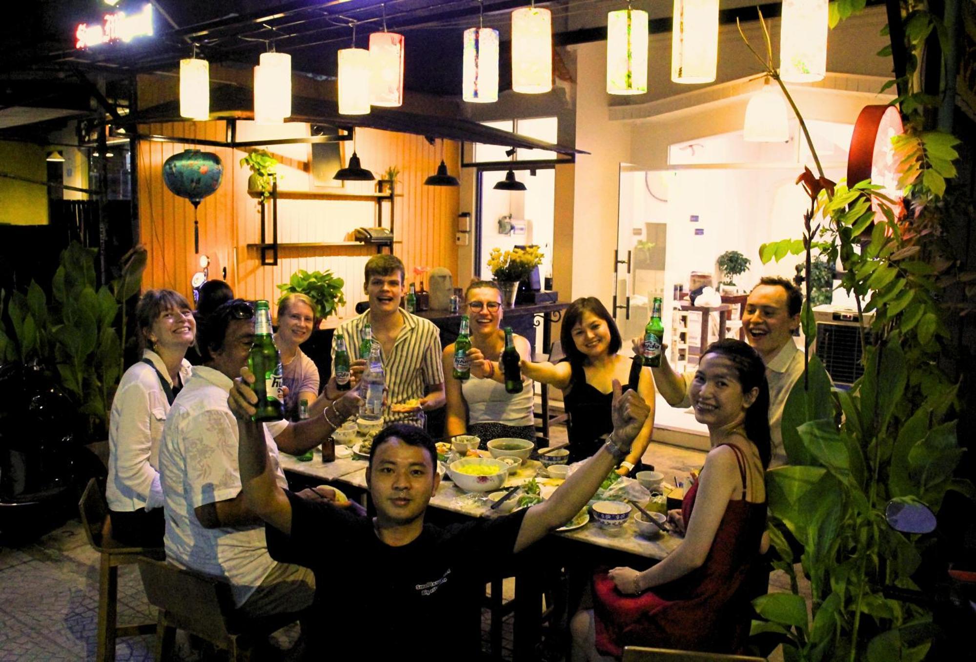Dom Hostel And Bar ฮอยอัน ภายนอก รูปภาพ